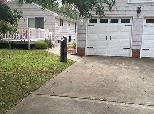 18 Whipple Ave, Westerly, RI 02891