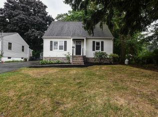 10 Helen Way, Netcong, NJ 07857