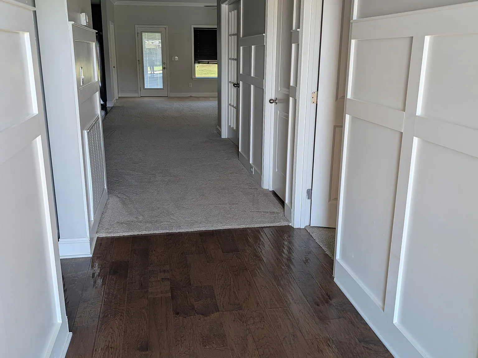 4 bed, 2.5 bath, 2215 sqft, $2,500 — Photo 3
