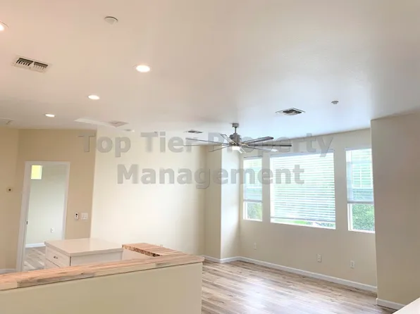 5573 Coyote Ct Unit B, Carlsbad, CA 92010