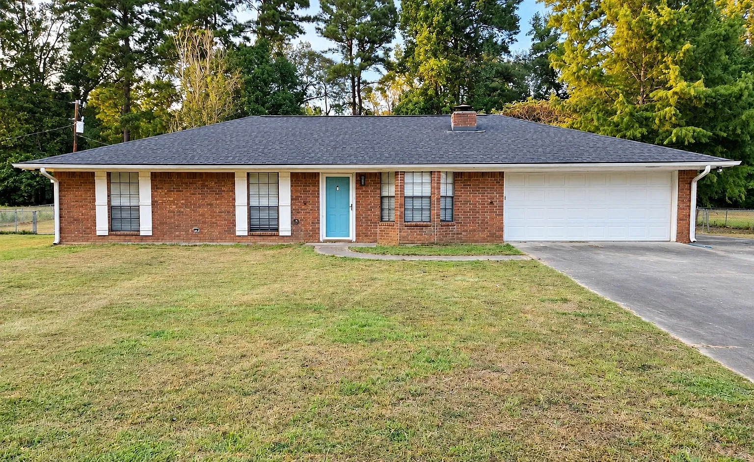 3 bed, 1586 sqft, $1,600 — Photo 2