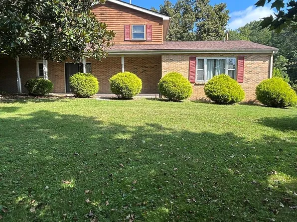 1210 Matoaka Rd, Rock, WV 24747