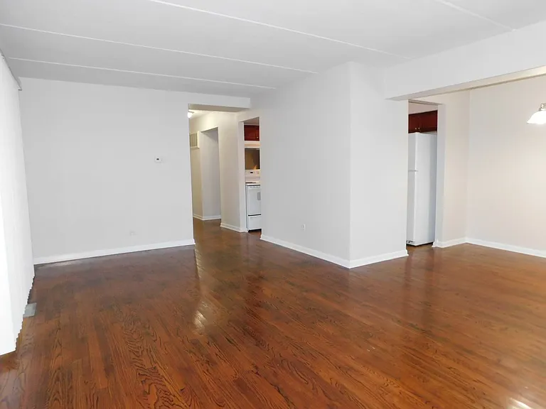 2610 Central Street — Photo 21
