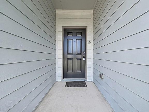5th image of 6330 Highland Heights Dr