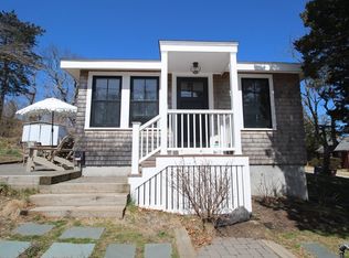 26 Delewanda Rd, Hull, MA 02045