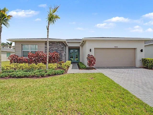 3 bed, 1848 sqft, $3,300 — Photo 3