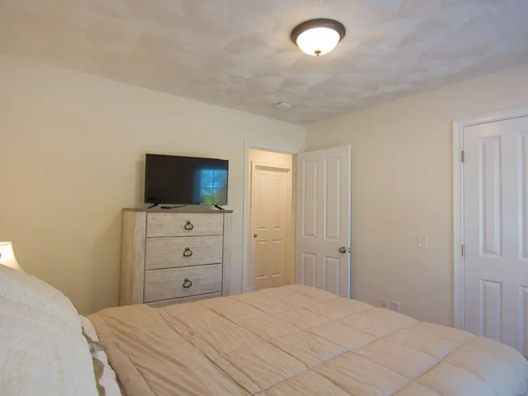 12 Bicknell Ave — Photo 13