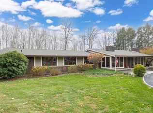 22 Country Club Rd, Hopewell Junction, NY 12533