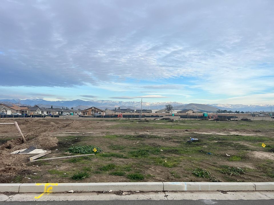 2nd image of 1082 S Chess Terrace Street