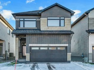 28 Mendoza Way, Ottawa, ON K2S2S6