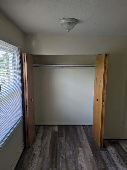 Building Photo - 3245 Ruby Ave NW #7