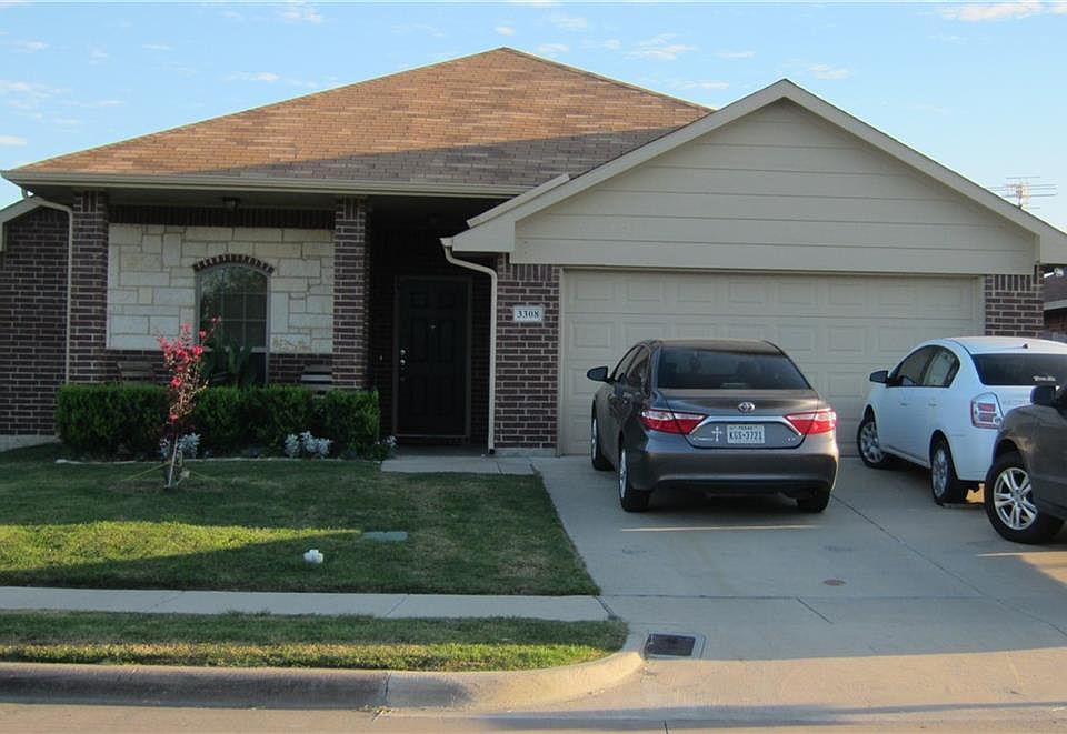1st image of 3308 Royal Crest Dr