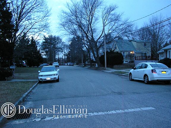 5th image of 40 Wheeler Ave