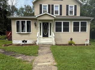 433 Lehigh Rd, Covington Township, PA 18424