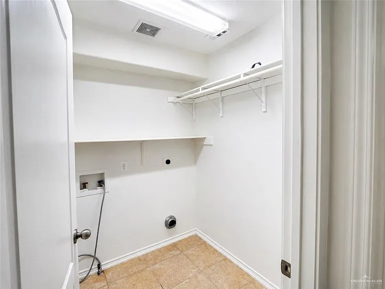 5117 Jasmine Ct — Photo 29