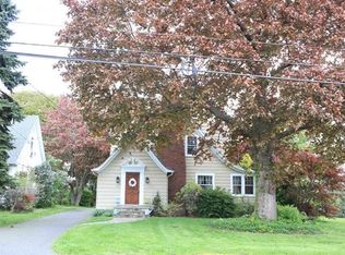 15 Lawncrest Rd, Danbury, CT 06810
