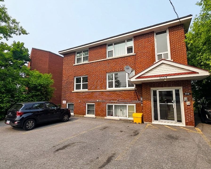 1st image of 1119 Merivale Rd