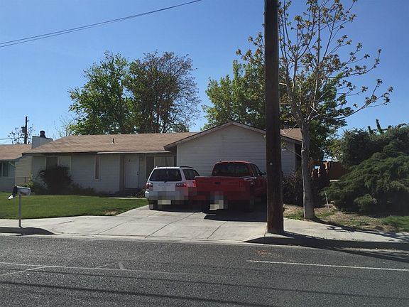 4th image of 1010 S Clover Dr