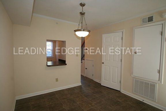 3rd image of 2642 Coventry Dr #C