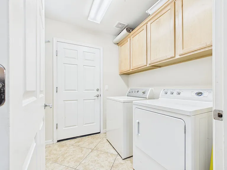 2130 W Hunter Ct #141 — Photo 8