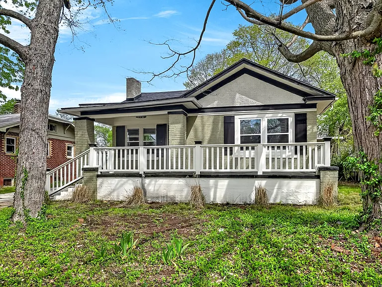 620 S Weller Ave — Photo 1