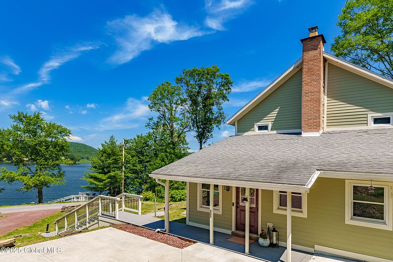 5th image of 352 E Lake Road