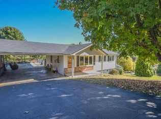 1671 Randich Dr, Kingsport, TN 37660