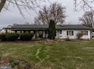 2299 Hobson Rd, Lancaster, PA 17602