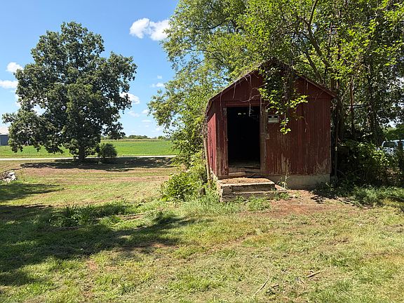4th image of 6331 Steamburg Rd
