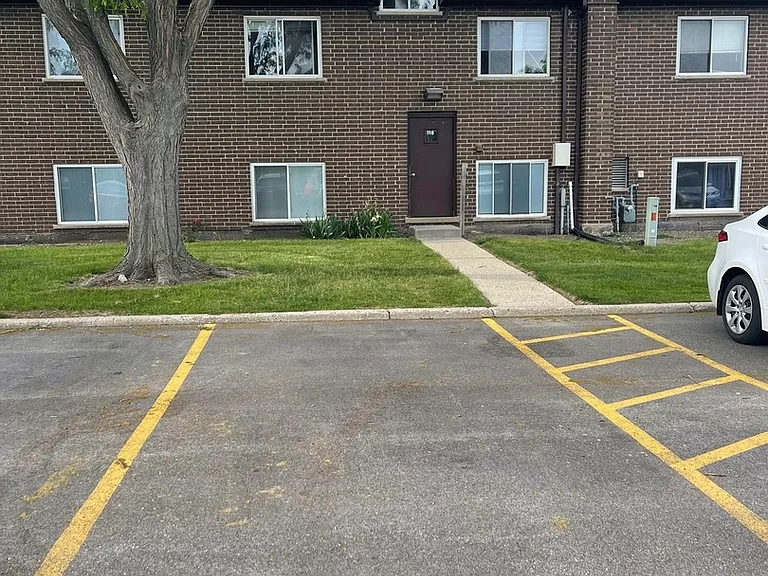 118 Boardwalk St #2E — Photo 2