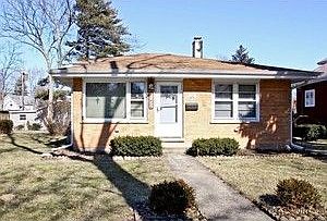 1st image of 1424 E Walnut Ave