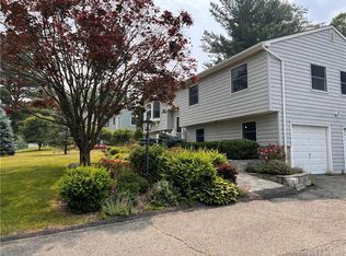 11 Long Hill Rd, Bethel, CT 06801