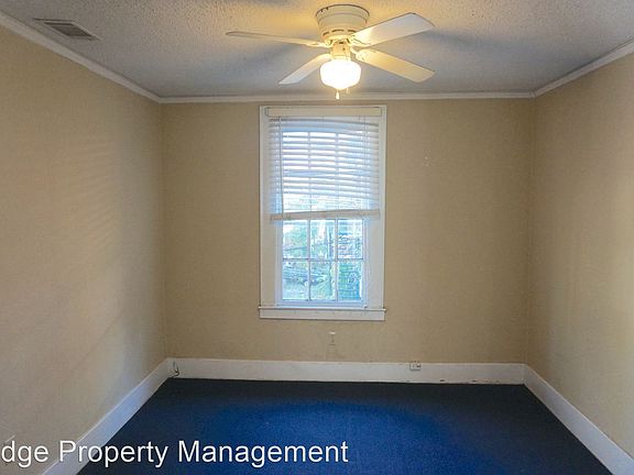 5th image of 648 E Victory Dr APT 2