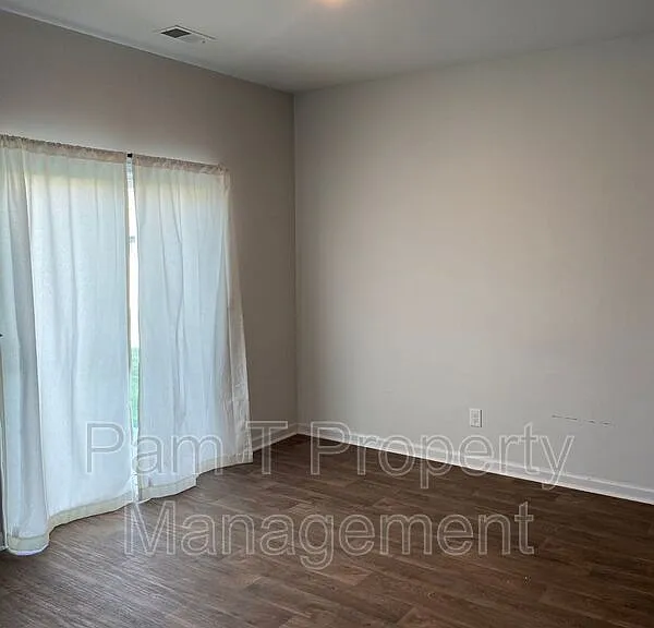 124 Troupe Dr — Photo 21