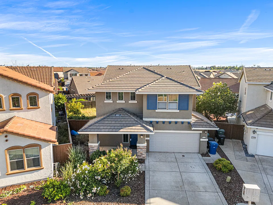 9362 Bear Grass Cir