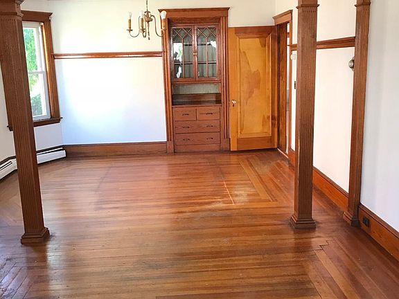 2nd image of 117-119 Loring Ave