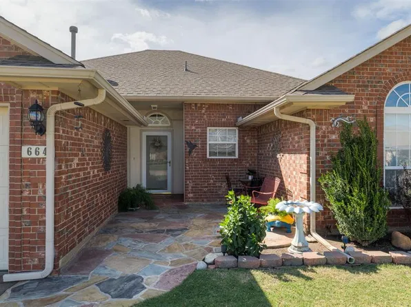 664 SW 160th St, Oklahoma City, OK 73170