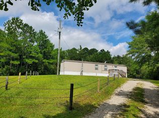 186 Dixon Rd, Holly Ridge, NC 28445