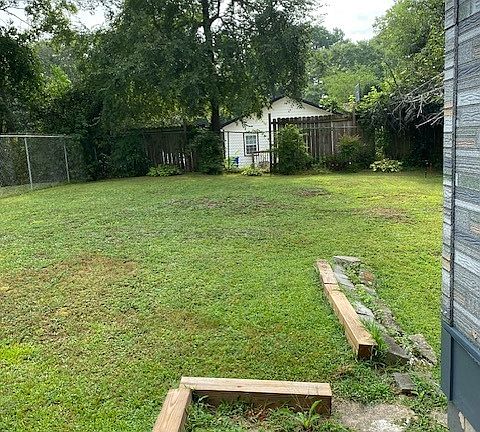 3rd image of 179 Dahlia Ave NW