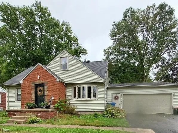 1346 Eastview Dr, Salem, OH 44460