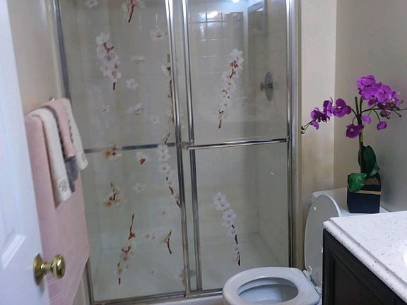 4th image of 12104 Greenway Ct