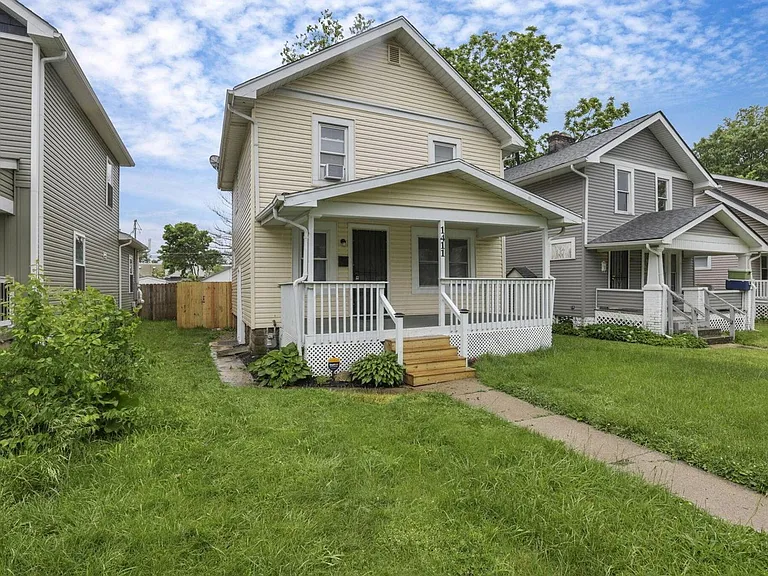 1411 Genessee Ave #43211 — Photo 32