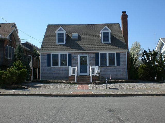 Charming Oceanside Cape Cod