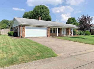 4122 Secretariat Dr, Newburgh, IN 47630