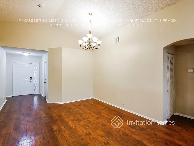 4912 SW 32nd Way — Photo 6