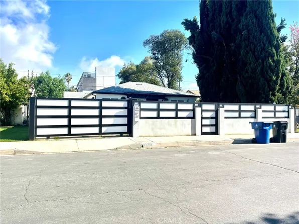 14223-14225 Califa St, Van Nuys, CA 91401