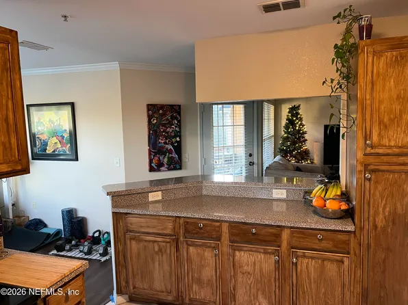 7800 Point Meadows Dr APT 731, Jacksonville, FL 32256