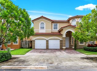 10968 NW 80th Ln, Doral, FL 33178