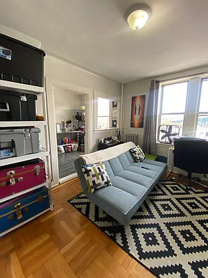 Rented by Batra Group Inc | media 5