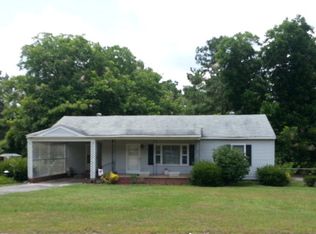 305 N Lee St, Manning, SC 29102